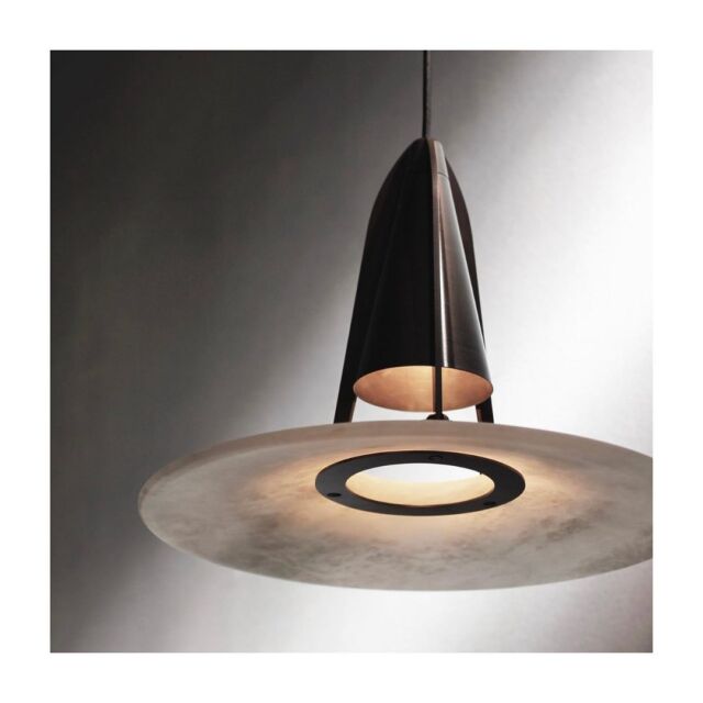 Aragon pendant • Exclusive lighting • Brass & Alabaster⠀⠀⠀⠀⠀⠀⠀
.⠀⠀⠀⠀⠀⠀⠀⠀⠀
.⠀⠀⠀⠀⠀⠀⠀⠀⠀
.⠀⠀⠀⠀⠀⠀⠀⠀⠀
#pendant #aragon #alabaster #dwellmagazine #darc #light #heliolights #craftmanship #deco #lumiere #lighting #quality #highend #lightplanners #materials #interior #interiorinspo #lightinspo #adstyle #elledecor #architecture #design #interior123 #luxury #interiør #lightplanning #luxurylifestyle #lightdesign #vogue #admagazine